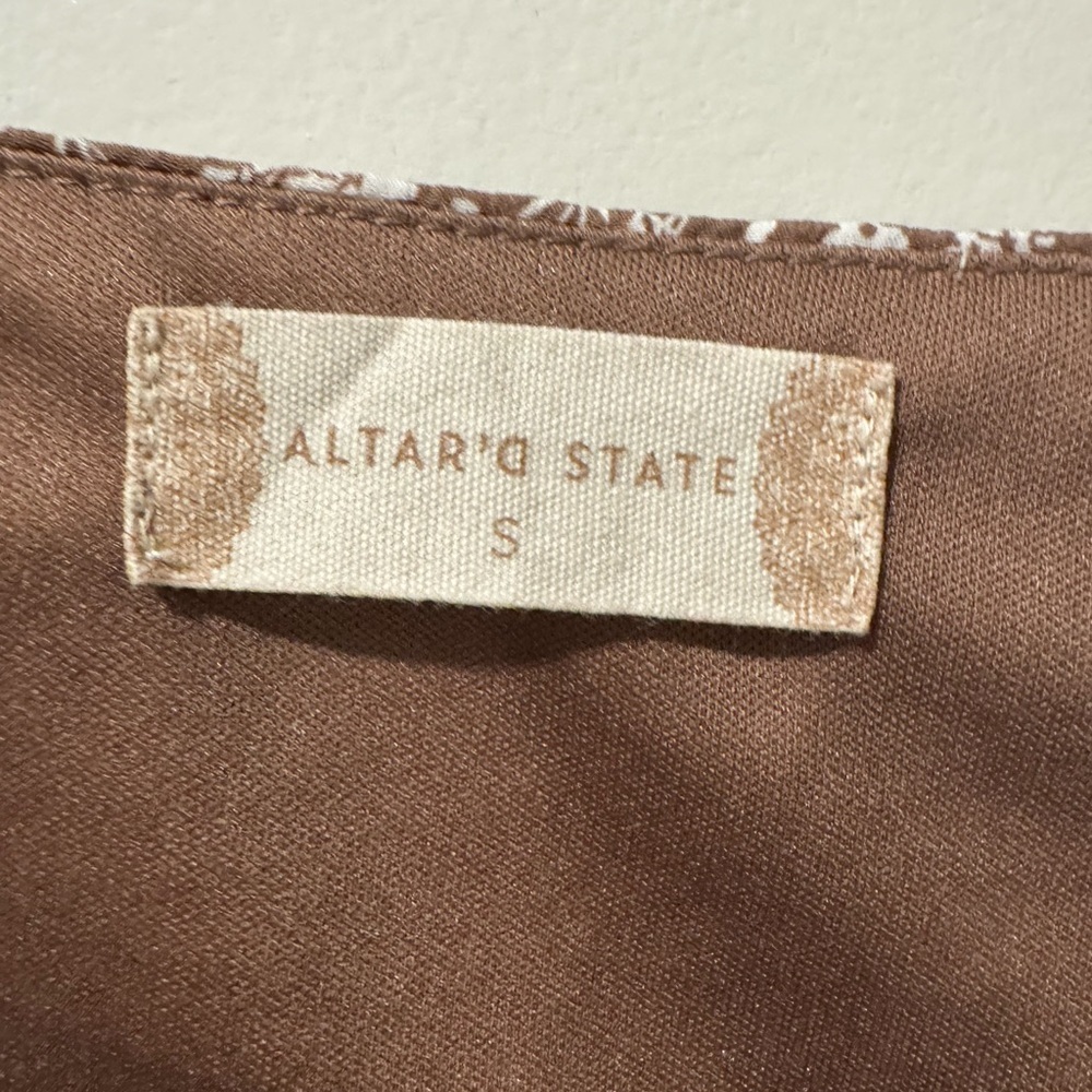 Atlar’d State Floral Wrap Crop Top - Picture 3 of 5